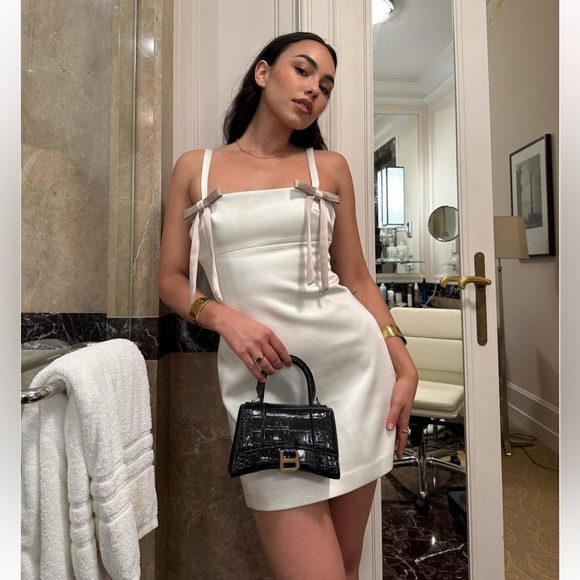 Zara Dresses & Skirts - Zara Satin Bow Short Dress